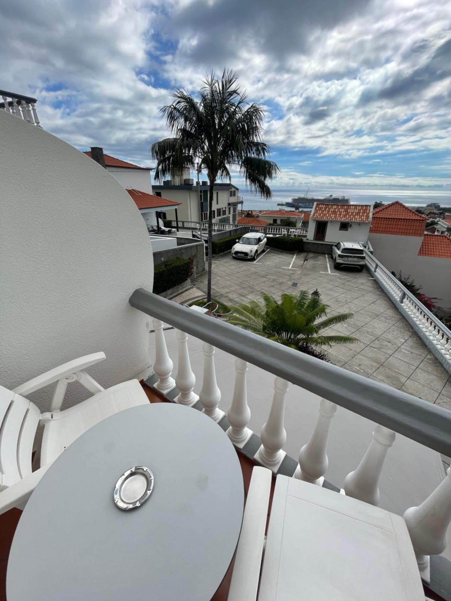 Valhalla Panorama - The Old Residencial Pina Funchal  Room photo