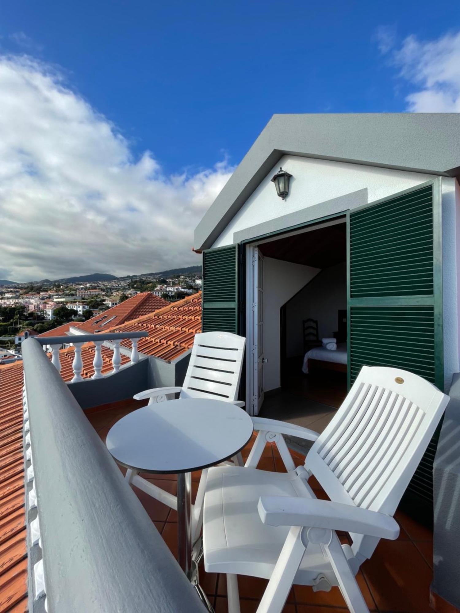 Valhalla Panorama - The Old Residencial Pina Funchal  Room photo